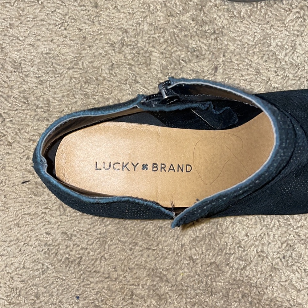 9.5 lucky brand black boots - Picture 4 of 6